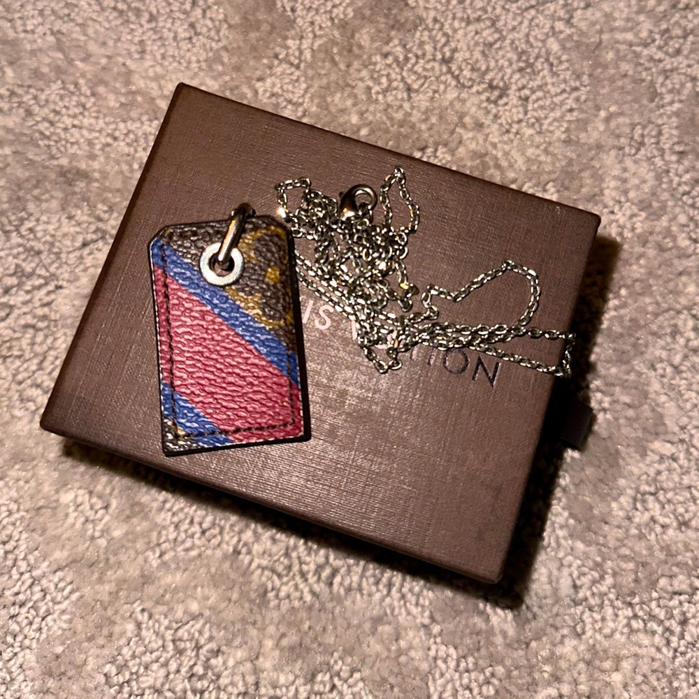 Louis Vuitton tag necklace